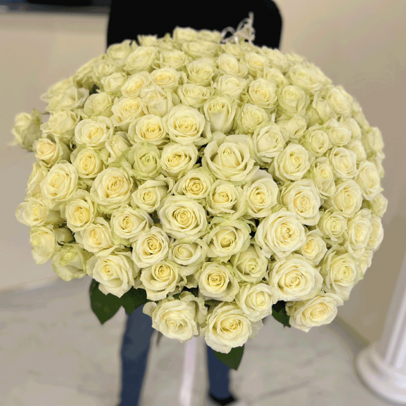 101 белая роза, лента в Гурзуфе