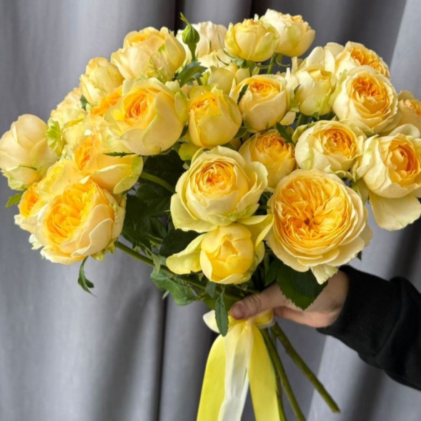 Букет 7 желтых роз в Гурзуфе