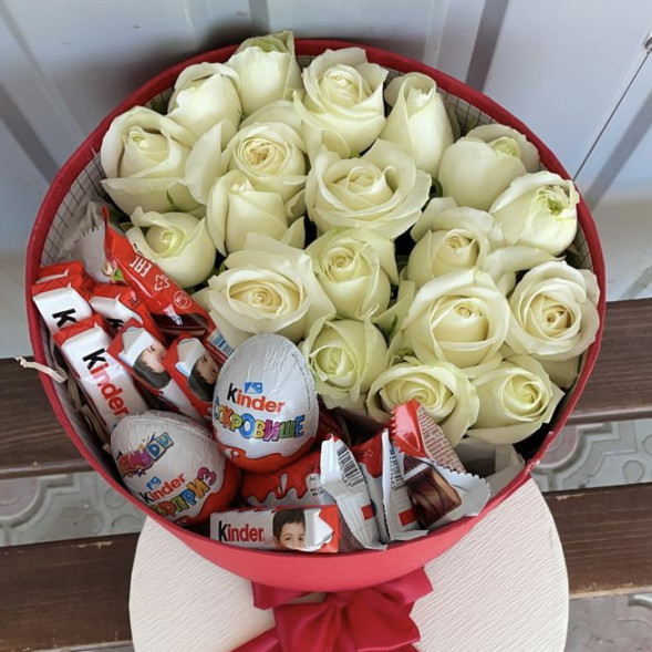 Коробка с киндерами «Сладкий вкус» в Гурзуфе