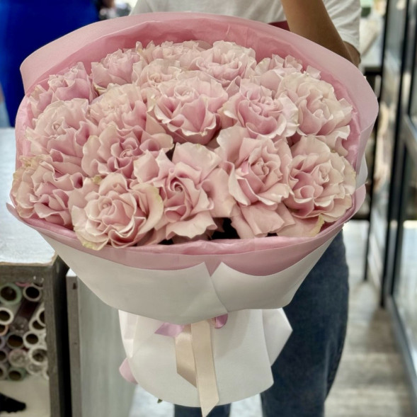 Букет 9 французких нежно-розовых роз в Гурзуфе