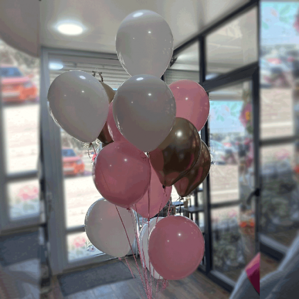 Фонтан из 15 гелиевых шариков микс в Гурзуфе